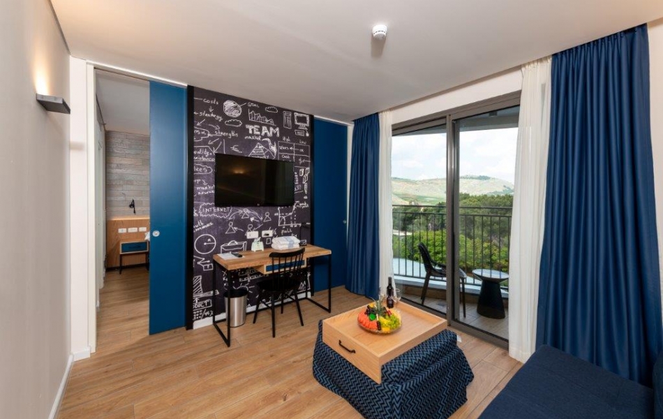 Executive suite 1