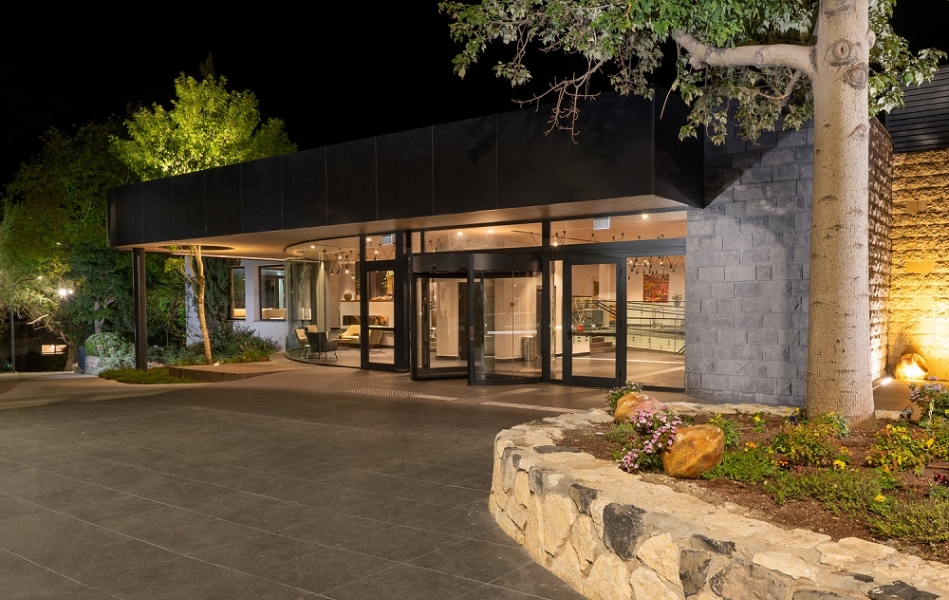 Lobby Entrance